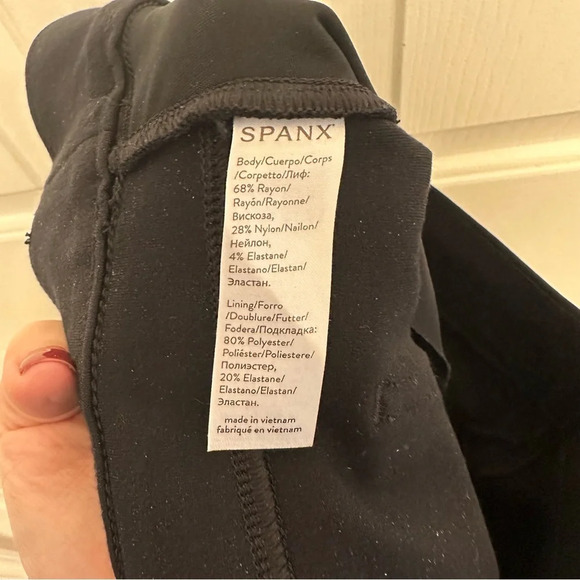 SPANX The Perfect Ankle Stretch Pants Black Size Medium #20202R 17748 08181700 - Picture 5 of 6